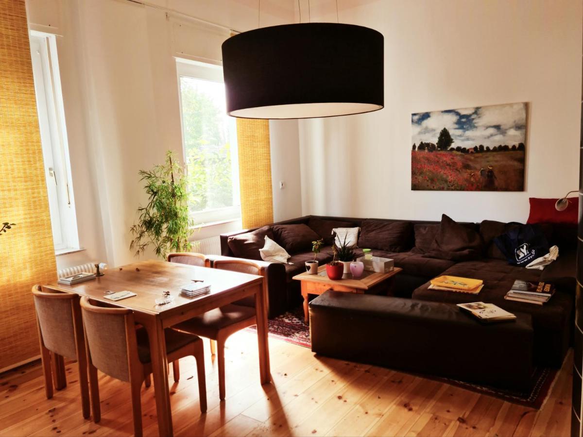 Nana-Eg-80M2 Sanierter Altbau-Parkplatz-Kleiner Garten-Wlan-Netflix-2Zimmer-Kueche-Dusche-Wanne-Waschmaschine Oberhausen  Zewnętrze zdjęcie